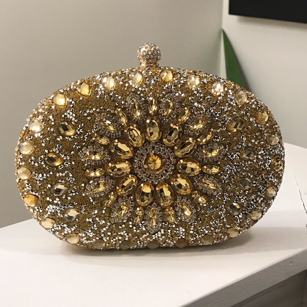 Ramla Women Clutch Gold